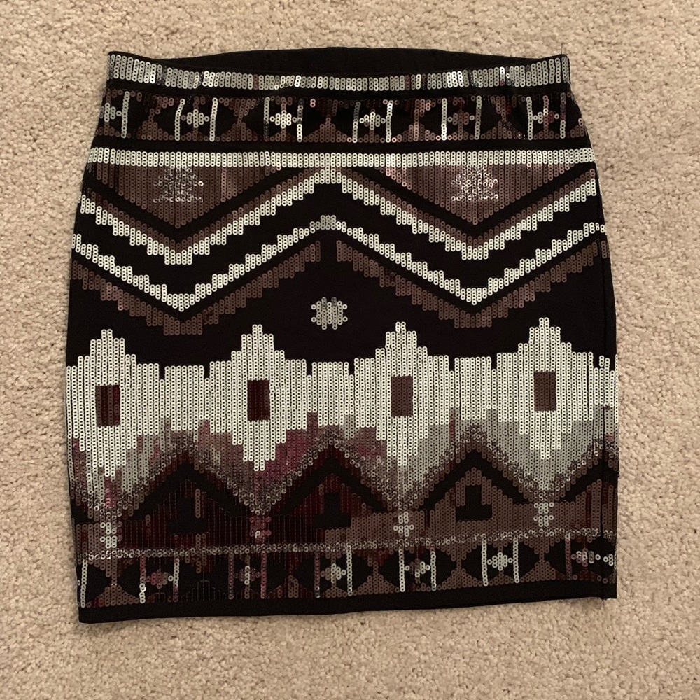 🔥 NWT! 🔥 Express Sequin Skirt!